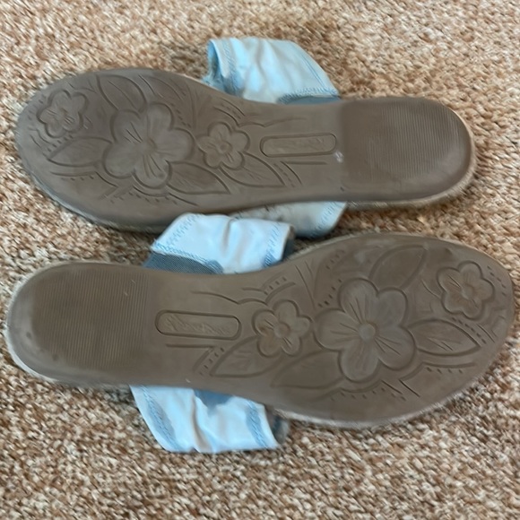 Krisandra blue by BareTraps 8.5 - Picture 6 of 7